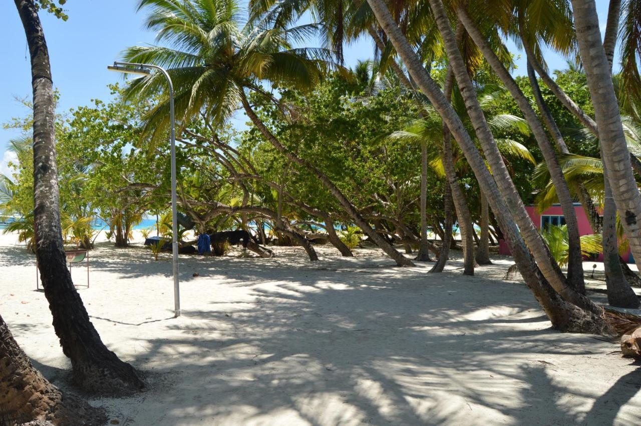 Kinan Retreat Hotel Fulidhoo Exterior photo
